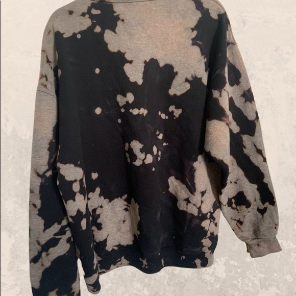 M A M A - ACID WASHED CREWNECK SWEATER - Picture 3 of 5